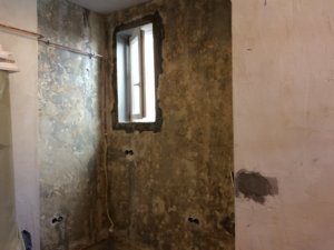 lakásfelújítás festék lekaparás